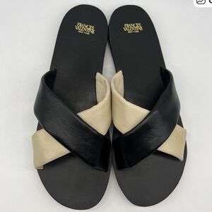 Frances Valentine Criss Cross
Cloud Slides cream black